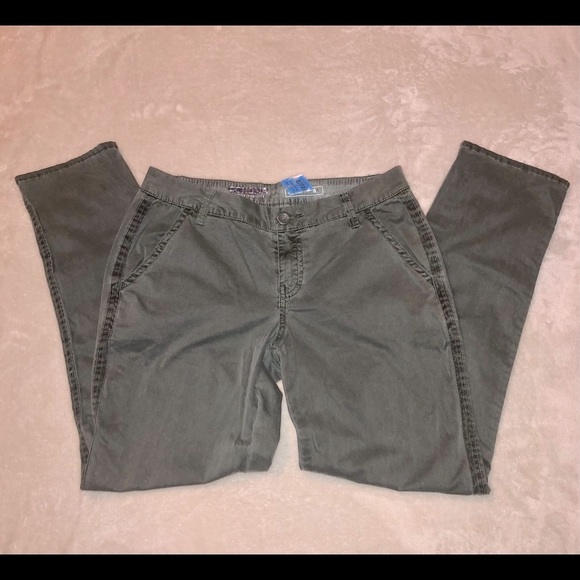 🌺 3/$15 Sonoma capris size 6 women’s pants - Picture 1 of 4